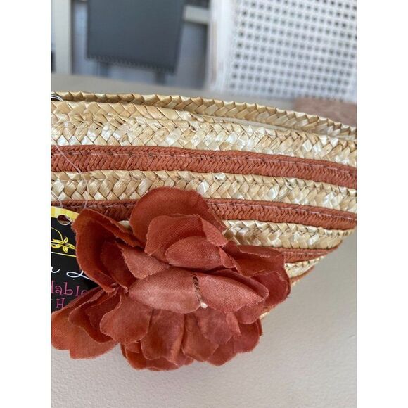 NWT Straw Change Purse - Picture 2 of 5